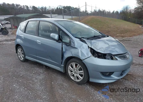 2011 Honda Fit Sport z USA, uszkodzony, nr VIN JHMGE8H52BC024508